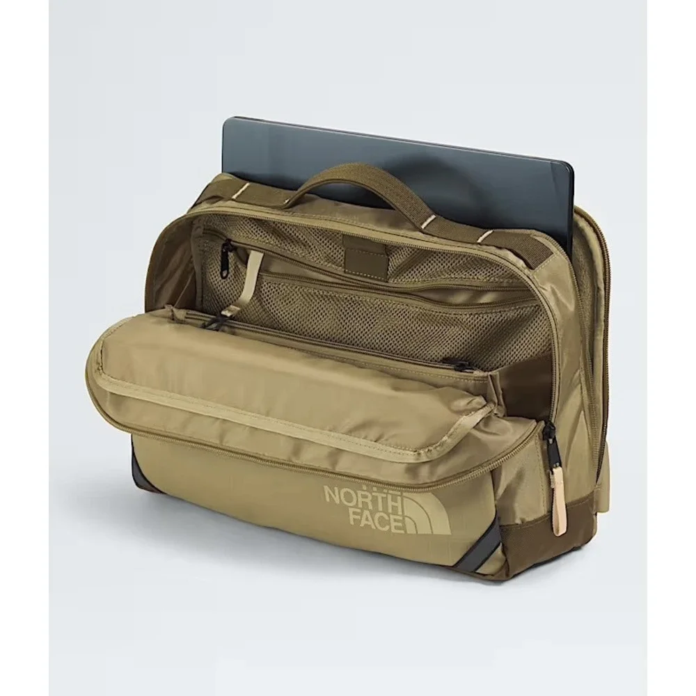 The North Face Base Camp Voyager Sling Bag Cedar Sycamore Green NF0A81BNMXO-OS